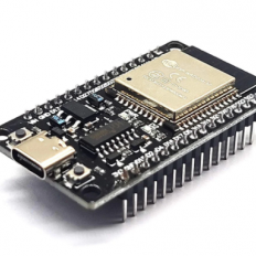 NodeMCU ESP32 (WiFi + Bluetooth, UART)