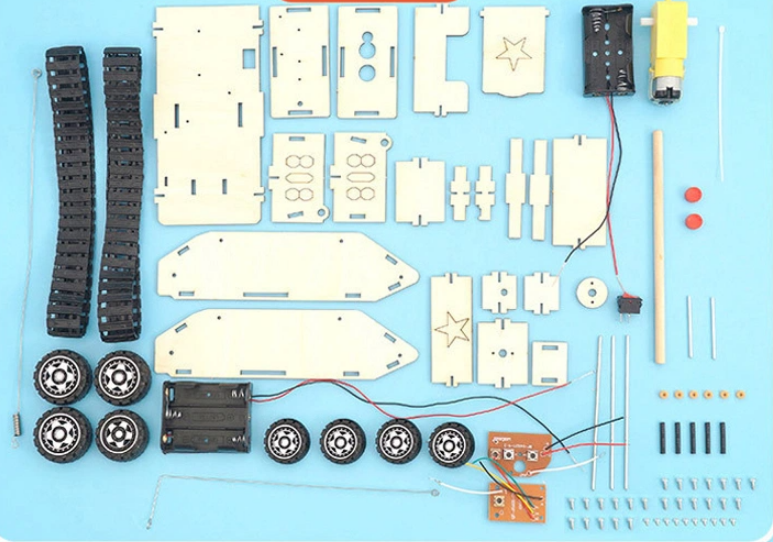 Танк на радиоуправлении (DIY Деревянный конструктор с мотором) Танк на радиоуправлении (DIY Деревянный конструктор с мотором)